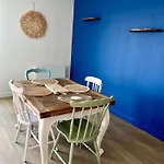 Pailletes 4p - Face Apartment *